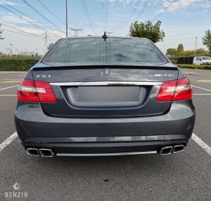 Mercedes-Benz E63 AMG - 2010