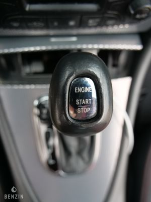 Mercedes-Benz CLK 320 - 2002