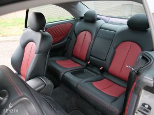 Mercedes-Benz CLK 320 - 2002