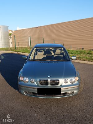 BMW 325ti e46 - 2001