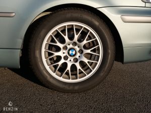 BMW 325ti e46 - 2001