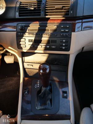 BMW 325ti e46 - 2001