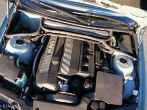 BMW 325ti e46 - 2001