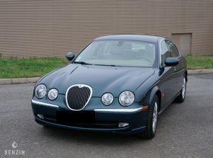 Jaguar S-Type 4.2 V8 - 2002