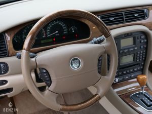 Jaguar S-Type 4.2 V8 - 2002