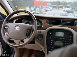 Jaguar S-Type 4.2 V8 - 2002