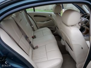 Jaguar S-Type 4.2 V8 - 2002