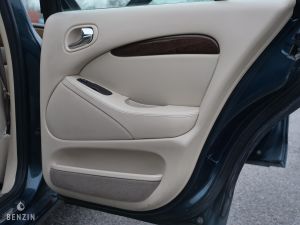 Jaguar S-Type 4.2 V8 - 2002