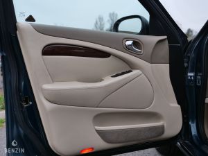 Jaguar S-Type 4.2 V8 - 2002