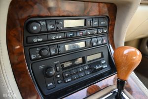 Jaguar Daimler Double Six LWB V12 - 1995