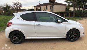 Peugeot 208 GTI - 2017
