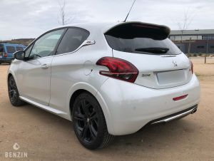 Peugeot 208 GTI - 2017