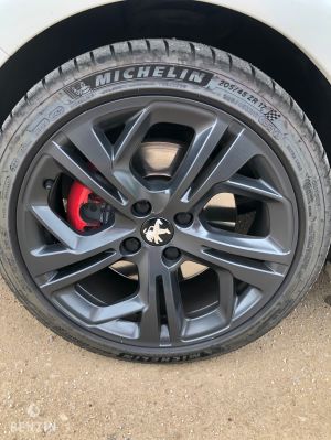 Peugeot 208 GTI - 2017