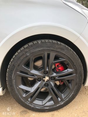 Peugeot 208 GTI - 2017