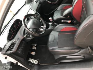 Peugeot 208 GTI - 2017