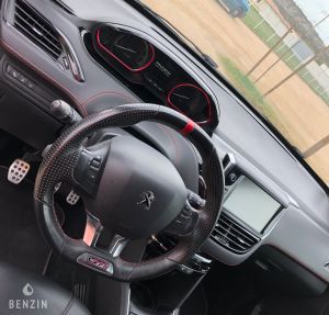 Peugeot 208 GTI - 2017