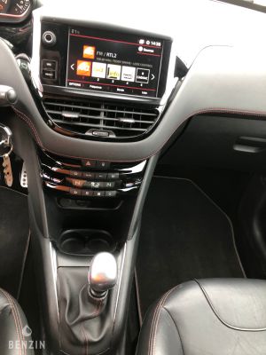 Peugeot 208 GTI - 2017