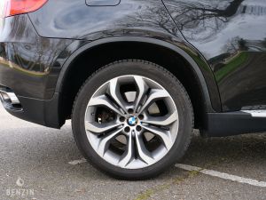 BMW X6 50i xDrive - 2012