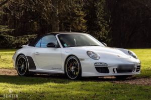 Porsche 911 type 997 GTS Cabriolet - 2012