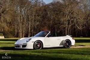 Porsche 911 type 997 GTS Cabriolet - 2012