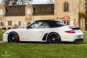 Porsche 911 type 997 GTS Cabriolet - 2012
