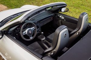 Porsche 911 type 997 GTS Cabriolet - 2012