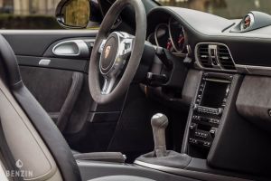 Porsche 911 type 997 GTS Cabriolet - 2012