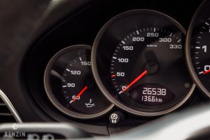 Porsche 911 type 997 GTS Cabriolet - 2012