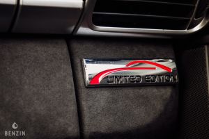 Porsche 911 type 997 GTS Cabriolet - 2012