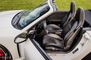 Porsche 911 type 997 GTS Cabriolet - 2012