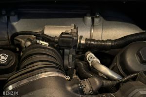 Porsche 911 type 997 GTS Cabriolet - 2012