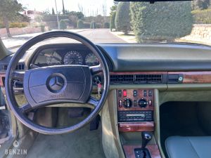 Mercedes-Benz 500 SEC W126 - 1982
