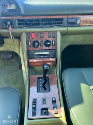 Mercedes-Benz 500 SEC W126 - 1982