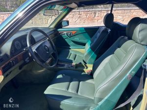 Mercedes-Benz 500 SEC W126 - 1982