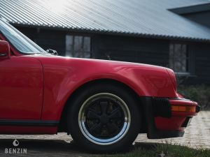 Porsche 911 type G Carrera 3.2 Cabriolet Turbo Look - 1985