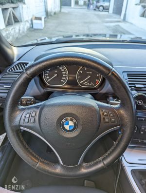 BMW 125i cabriolet e88 - 2008*Flash