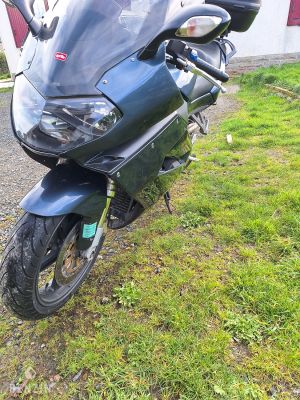 Aprilia Futura RST 1000 - 2001