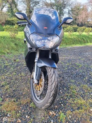 Aprilia Futura RST 1000 - 2001