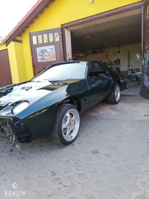 Porsche 928 S - 1983