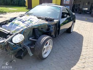 Porsche 928 S - 1983