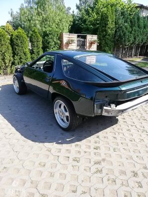 Porsche 928 S - 1983