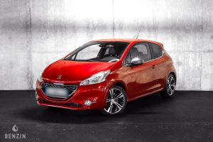 Peugeot 208 GTI - 2015