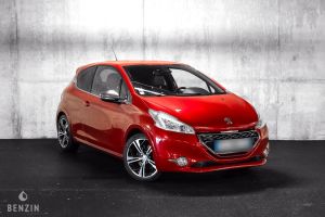 Peugeot 208 GTI - 2015
