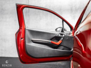 Peugeot 208 GTI - 2015