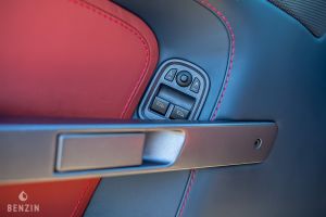 Aston Martin V8 Vantage Manual - 2006