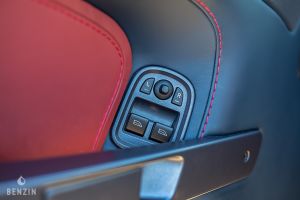 Aston Martin V8 Vantage Manual - 2006