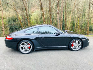 Porsche 911 type 997 Carrera 4S - 2005