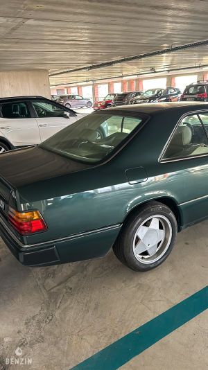 Mercedes-Benz 300ce W124 - 1990