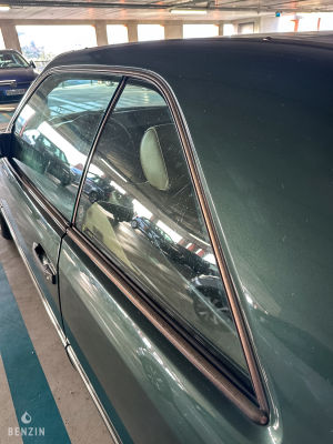 Mercedes-Benz 300ce W124 - 1990