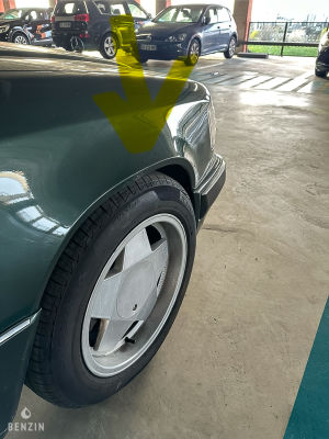 Mercedes-Benz 300ce W124 - 1990